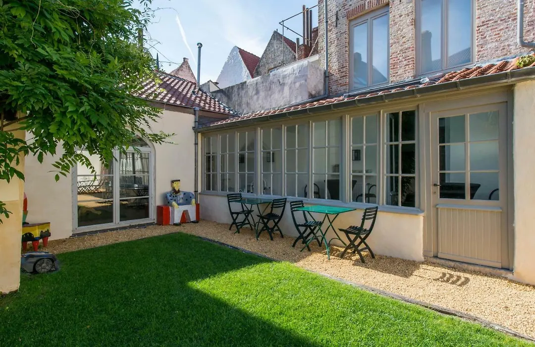 Dreamhouse-1